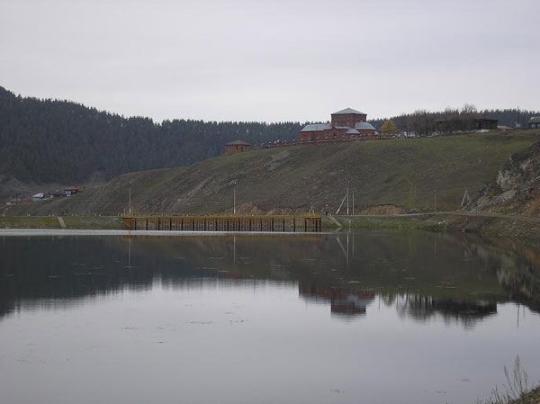 Сегодня главная достопримечательность Каги – это каменная церковь