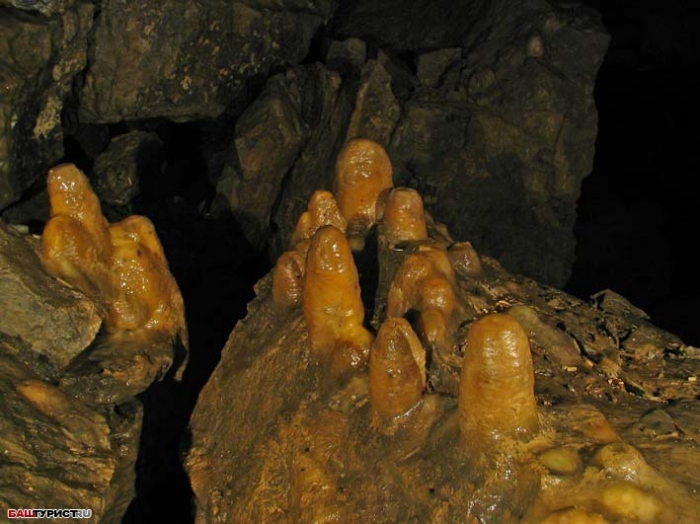 Сталагмиты Кызыл-яровской