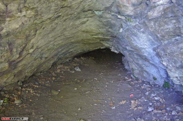 Хазиново. Хазинские пещеры. Долина реки Шида. Ущелье