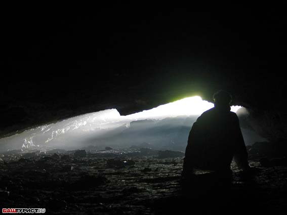 Пещера Майская