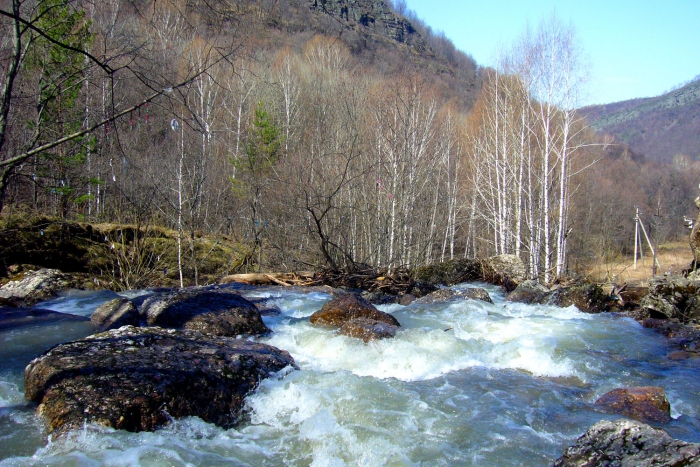 Водопад Кукраук (Кук-караук) в конце Апреля