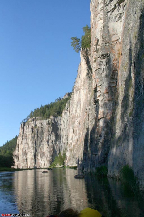 Река Зилим. Скалы. Скала Мамбет