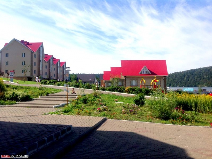 База отдыха Павловский парк. Башкортостан, на Павловском водохранилище