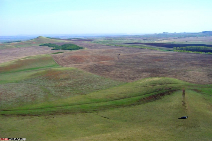 Горы-останцы. Сусактау. Долина реки Дема